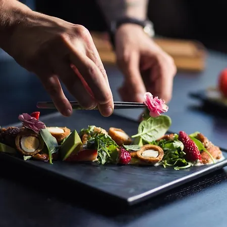 فيلة Cleo Tar-Vabriga