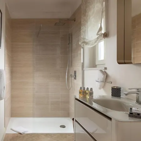 Cleo فيلة Tar-Vabriga